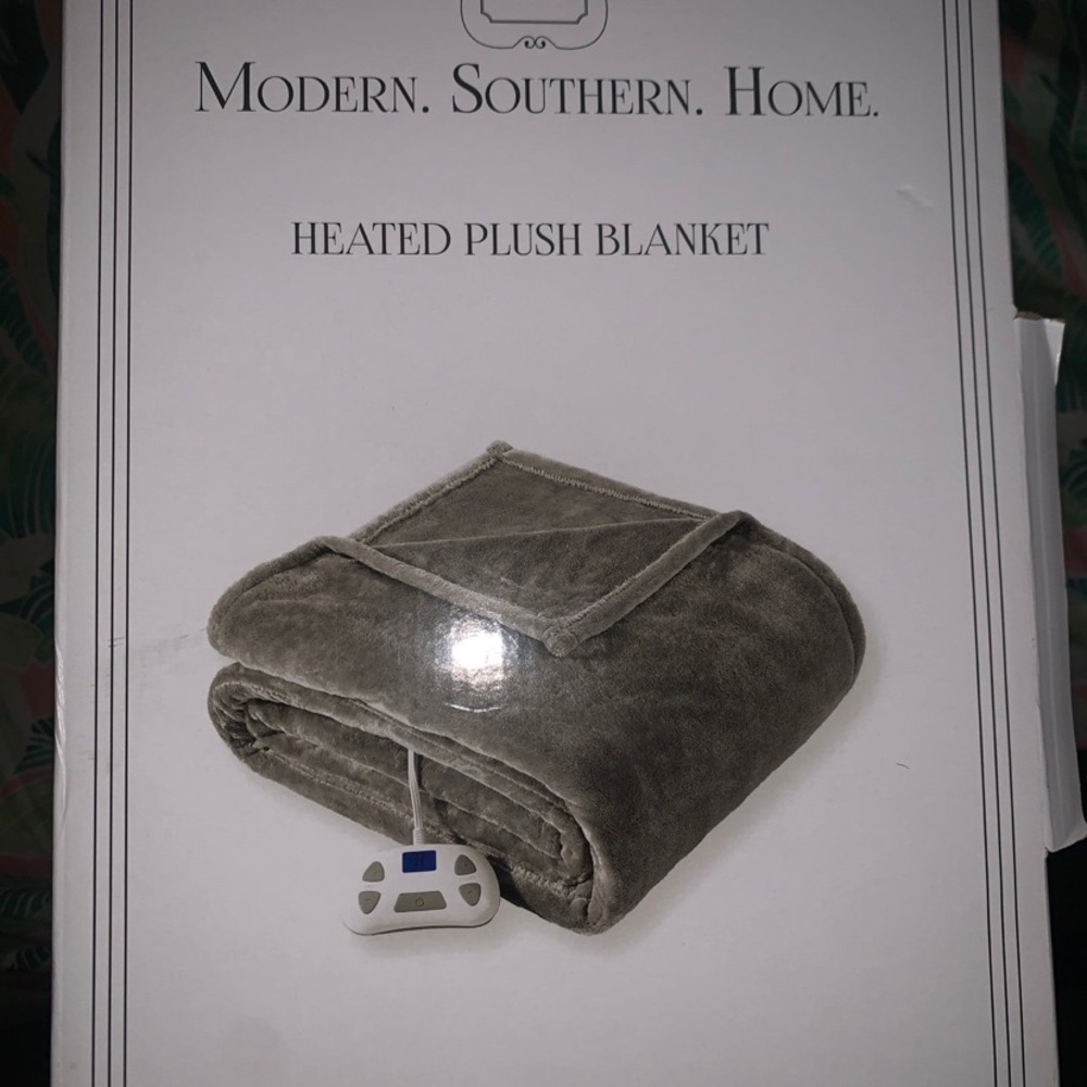 Heated Plush Blanket - Gray